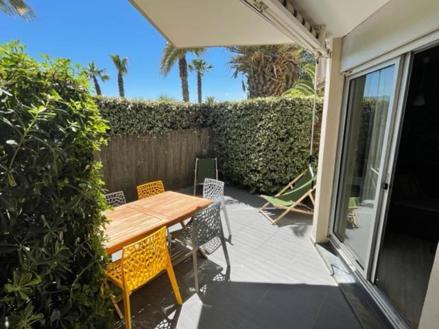 サン・シプリアンRez De Jardin + Terrasse Piscine Et Acces Direct Plageアパートメント エクステリア 写真